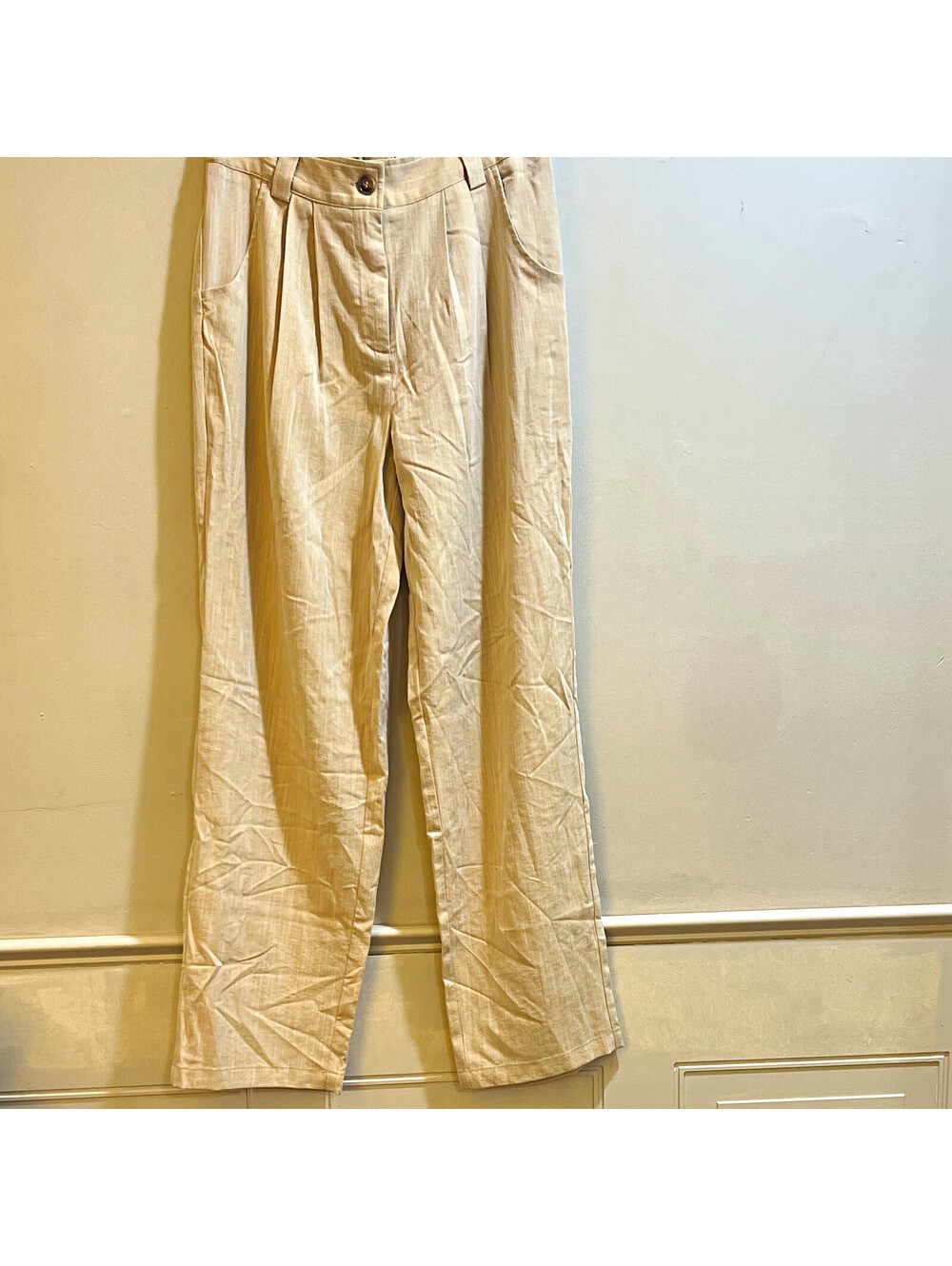 Halara Women’s Beige Solid Pleated Front Dress Pants Elastic Waist Pockets S
